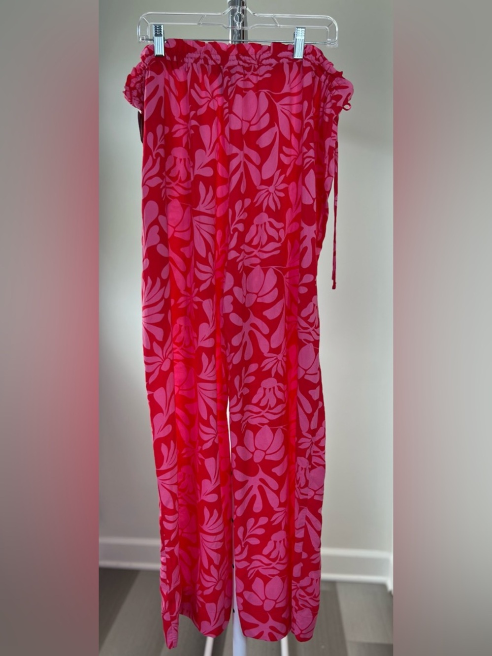 Red & Pink Floral Pants - Picture 2 of 7